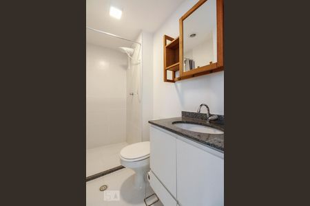Banheiro  de apartamento à venda com 1 quarto, 31m² em Belém, São Paulo