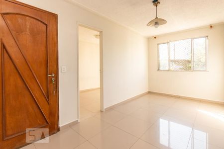 Sala de apartamento à venda com 3 quartos, 55m² em Vila Sílvia, São Paulo