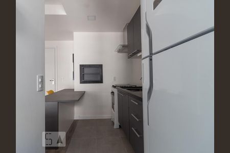 Cozinha de apartamento para alugar com 1 quarto, 42m² em Azenha, Porto Alegre