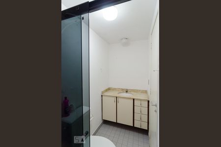 Banheiro da Suite de apartamento à venda com 3 quartos, 74m² em Jardim Ubirajara (zona Sul), São Paulo