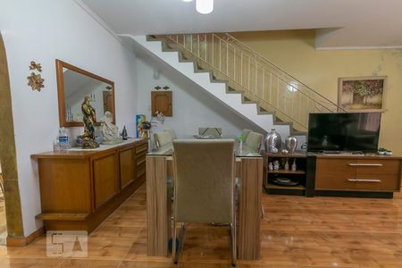 Sala de casa para alugar com 3 quartos, 120m² em Parque Peruche, São Paulo