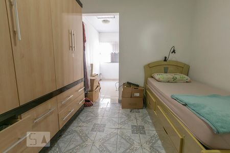 Quarto 2 de casa para alugar com 3 quartos, 120m² em Parque Peruche, São Paulo