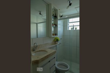 Banheiro de apartamento para alugar com 2 quartos, 51m² em Vila Carminha, Campinas