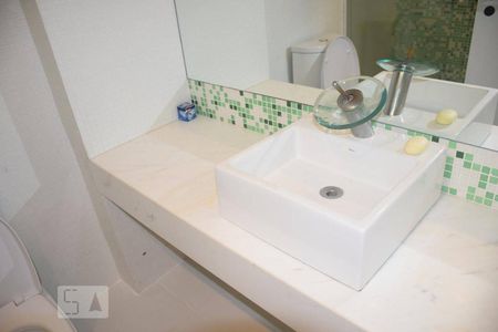 Apartamento para alugar com 2 quartos, 75m² em Barra da Tijuca, Rio de Janeiro