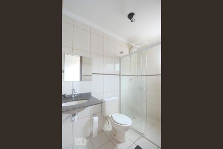 Banheiro Suite de apartamento para alugar com 3 quartos, 89m² em Vila Pires, Santo André