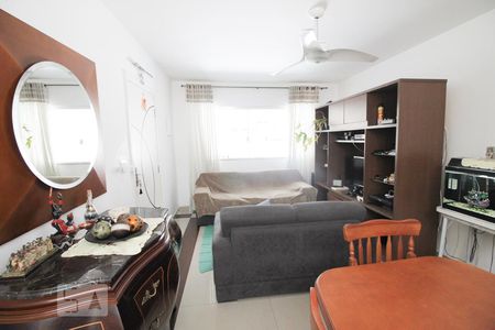 Casa à venda com 3 quartos, 135m² em Vila Nova Mazzei, São Paulo