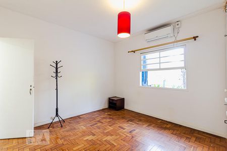 Suíte  de casa para alugar com 2 quartos, 135m² em Vila Olímpia, São Paulo