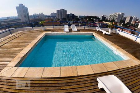 Área comum - Piscina de kitnet/studio para alugar com 1 quarto, 25m² em Centro Cívico, Curitiba