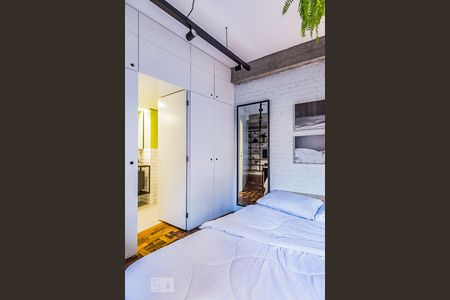 Dormitório de kitnet/studio para alugar com 1 quarto, 30m² em Centro Histórico, Porto Alegre