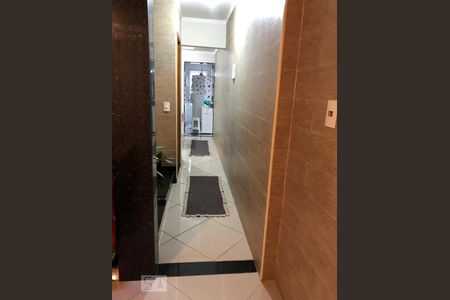 Corredor de casa à venda com 4 quartos, 200m² em Vila Campanela, São Paulo