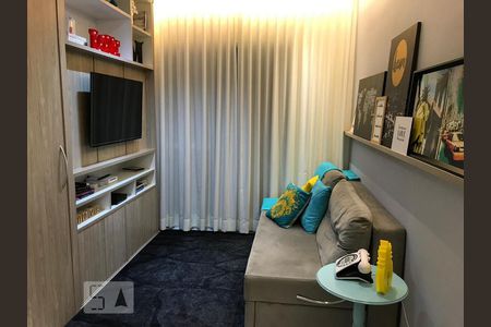 Sala de Estar de apartamento à venda com 1 quarto, 42m² em Vila Dom Pedro I, São Paulo