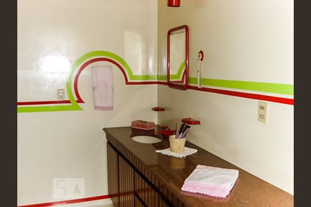 banheiro 2 A de casa à venda com 4 quartos, 358m² em Parque Novo Mundo, São Paulo