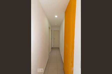 Corredor de apartamento para alugar com 2 quartos, 60m² em Encantado, Rio de Janeiro
