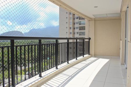 Varanda de apartamento para alugar com 2 quartos, 80m² em Barra da Tijuca, Rio de Janeiro