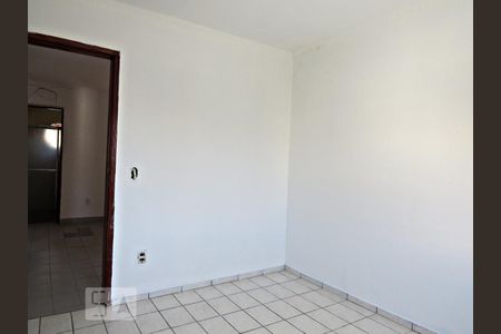 Quarto 2 de casa para alugar com 2 quartos, 100m² em Vila Constança, São Paulo