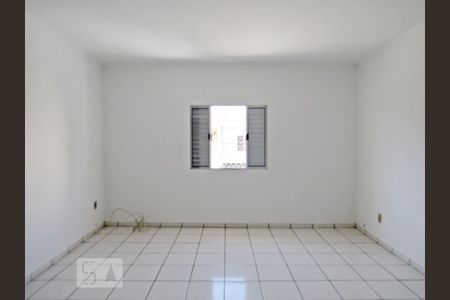 Quarto 2 de casa para alugar com 2 quartos, 100m² em Vila Constança, São Paulo