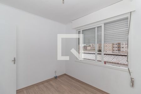 Quarto 2 de apartamento para alugar com 2 quartos, 82m² em Vila Ipiranga, Porto Alegre