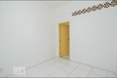 Sala de kitnet/studio para alugar com 1 quarto, 43m² em Copacabana, Rio de Janeiro
