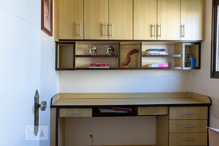 Quarto de serviço de apartamento à venda com 4 quartos, 130m² em Vila Santo Estefano, São Paulo
