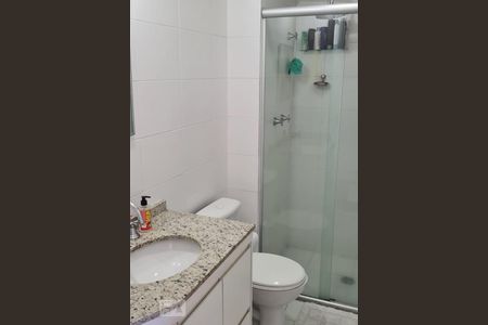Banheiro de apartamento à venda com 1 quarto, 34m² em Jardim Celeste, São Paulo