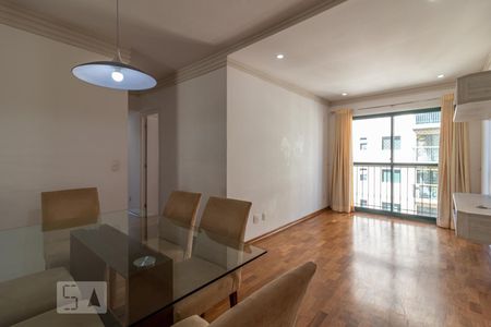 Apartamento à venda com 80m², 3 quartos e 2 vagasSala