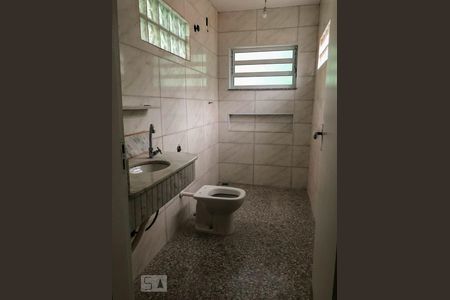 Banheiro 3 de casa à venda com 3 quartos, 220m² em Jardim Humaita, São Paulo