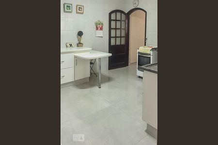 Cozinha de casa à venda com 3 quartos, 180m² em Jardim Las Vegas, Santo André