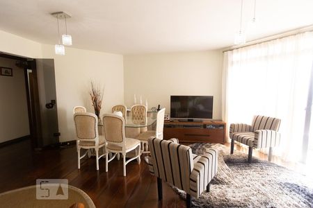 Sala de apartamento à venda com 3 quartos, 130m² em Vila São Geraldo, São Paulo