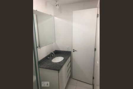 Banheiro de kitnet/studio para alugar com 1 quarto, 34m² em Ipiranga, São Paulo