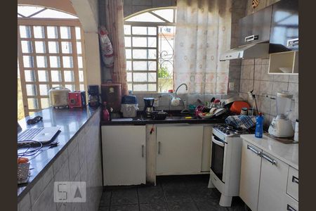 Cozinha de casa à venda com 3 quartos, 100m² em Jardim Cotiana, São Paulo