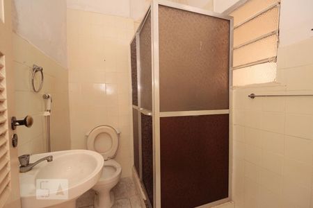 Banheiro de casa para alugar com 2 quartos, 110m² em Piedade, Rio de Janeiro