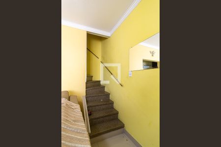 Escada de casa à venda com 2 quartos, 200m² em Vila Romana, São Paulo