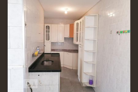 Cozinha de apartamento para alugar com 3 quartos, 90m² em Instituto de Previdência, São Paulo