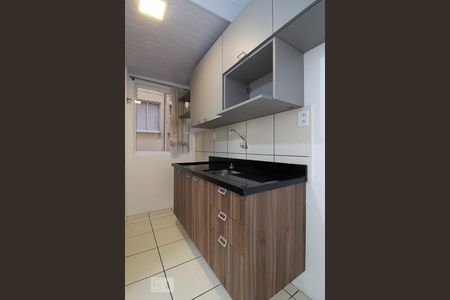 Cozinha de apartamento à venda com 2 quartos, 46m² em Glória, Porto Alegre