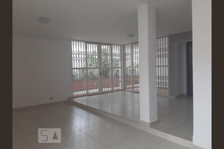 Casa à venda com 250m², 4 quartos e 3 vagasSala