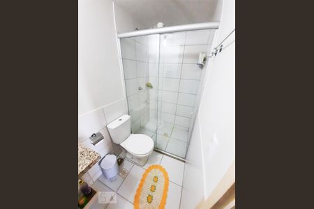 Banheiro  de apartamento para alugar com 2 quartos, 54m² em Parque Oeste Industrial, Goiânia