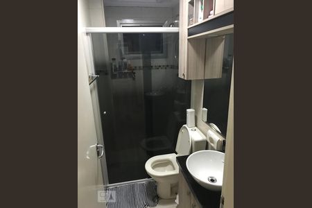 Banheiro de apartamento para alugar com 2 quartos, 133m² em Vila Granada, São Paulo