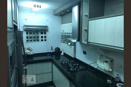 Cozinha de apartamento à venda com 2 quartos, 133m² em Vila Granada, São Paulo
