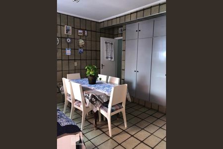 Casa à venda com 4 quartos, 250m² em Sumarezinho, São Paulo