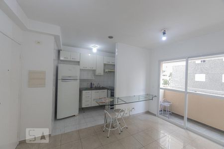 Sala e Cozinha de apartamento para alugar com 1 quarto, 48m² em Vila Gomes Cardim, São Paulo