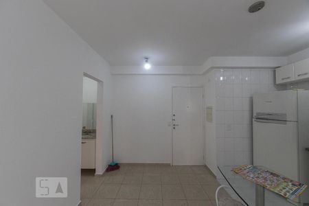 Sala e Cozinha de apartamento para alugar com 1 quarto, 48m² em Vila Gomes Cardim, São Paulo