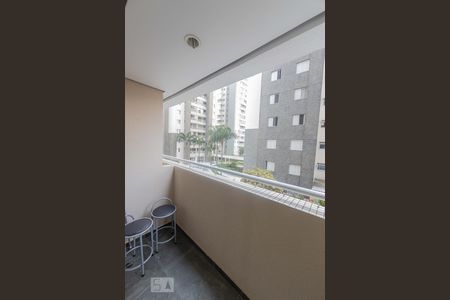 Varanda Sala e Cozinha de apartamento para alugar com 1 quarto, 48m² em Vila Gomes Cardim, São Paulo