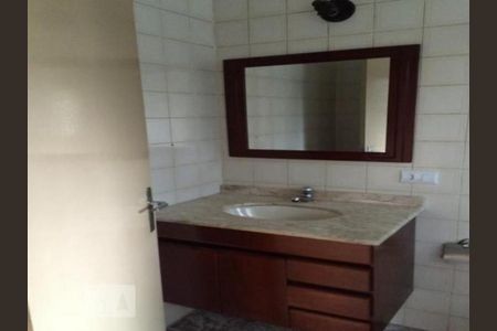 Banheiro de apartamento à venda com 2 quartos, 68m² em Vila Polopoli, São Paulo