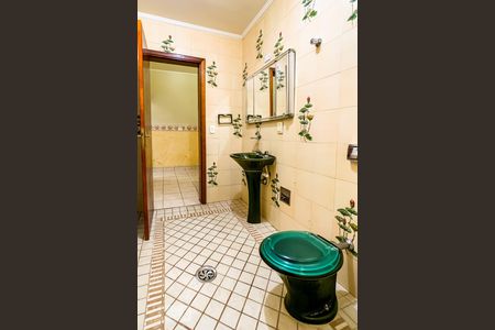 Banheiro de casa à venda com 3 quartos, 160m² em Jardim Baruch, Guarulhos