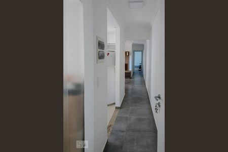 Corredor de apartamento para alugar com 2 quartos, 60m² em Vila Curuçá, Santo André