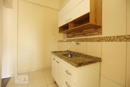 Cozinha de kitnet/studio à venda com 1 quarto, 30m² em Santa Efigênia, São Paulo