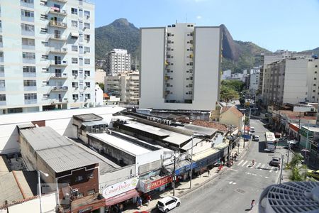 Vista da Sala de apartamento à venda com 2 quartos, 62m² em Grajaú, Rio de Janeiro