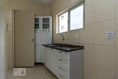 Cozinha de apartamento para alugar com 1 quarto, 48m² em Paraíso, São Paulo