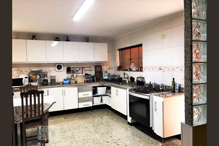 Cozinha de casa para alugar com 4 quartos, 342m² em Jardim da Saúde, São Paulo