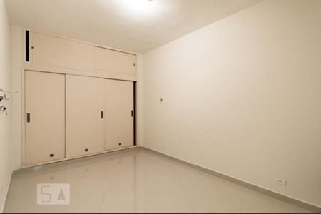 Dormitório 1 de apartamento para alugar com 2 quartos, 70m² em Centro, São Paulo